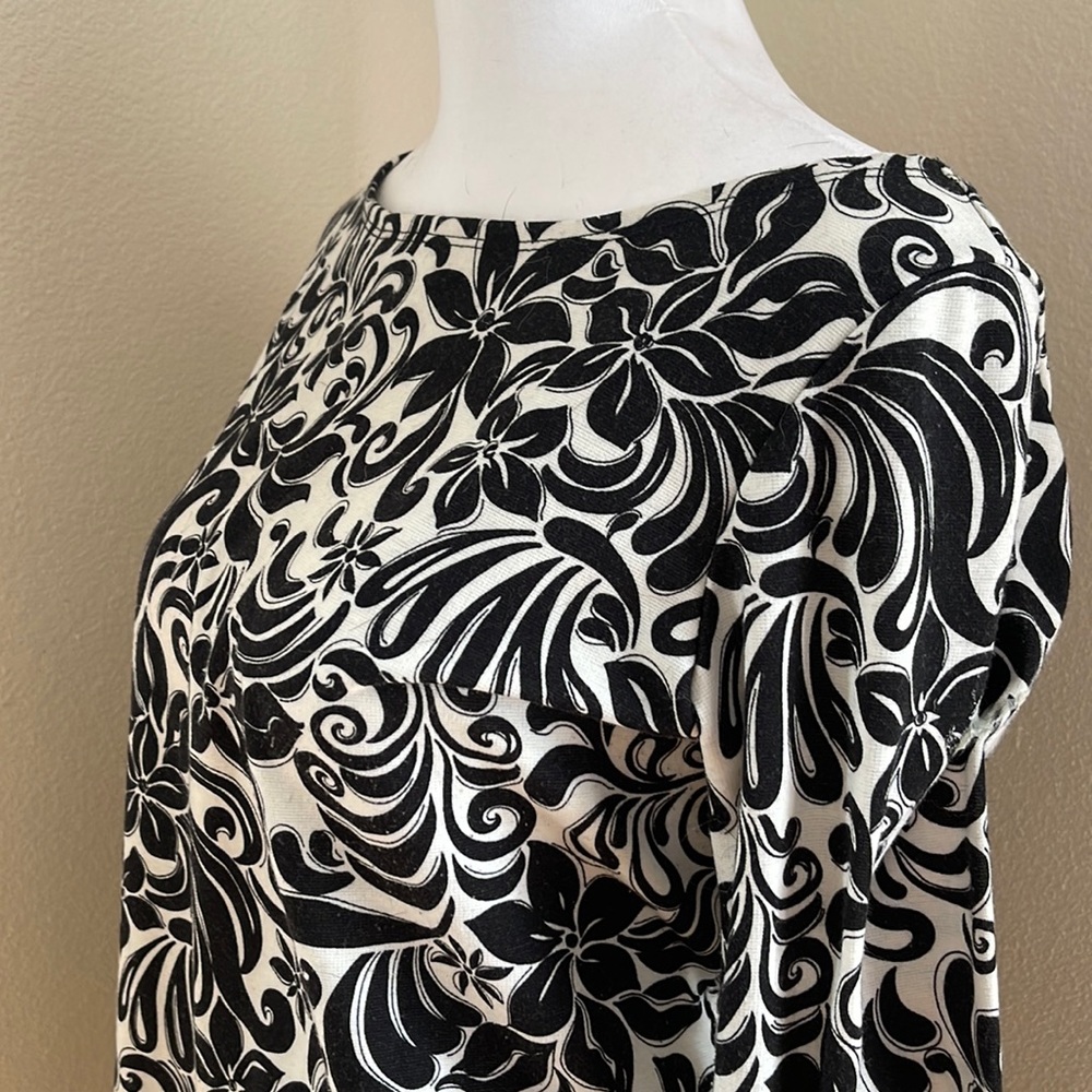 Blu Sage 90% Polyester long sleeve black and white dress